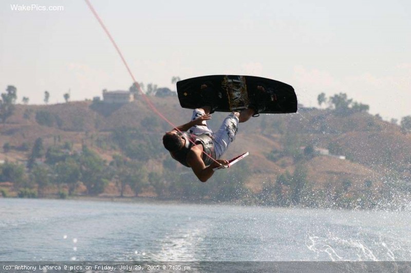 image-wakeboarding-wakeskating-photos.jpg