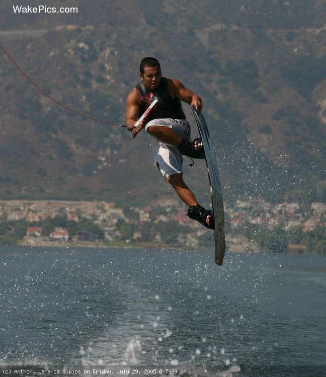 image-wakeboarding-wakeskating-photos.jpg