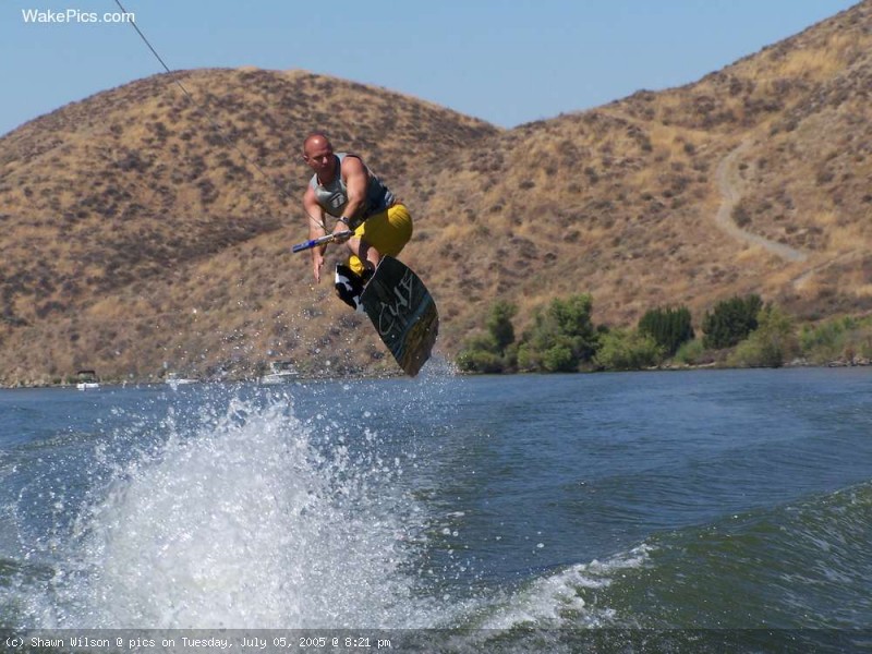 image-wakeboarding-wakeskating-photos.jpg