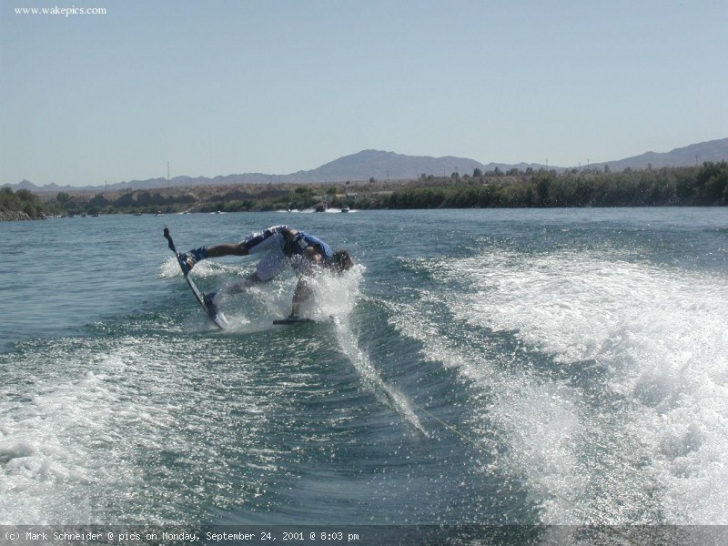 image-wakeboarding-wakeskating-photos.jpg