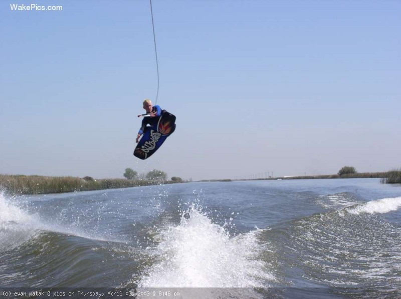 image-wakeboarding-wakeskating-photos.jpg
