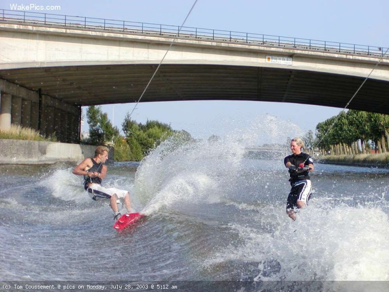 image-wakeboarding-wakeskating-photos.jpg